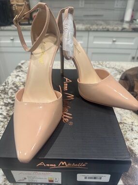 Anne Michelle Wildflower Nude Patent Pointed-Toe Ankle-Strap Pumps